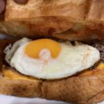 マクドナルド系のハンバーガーみたいなトースト