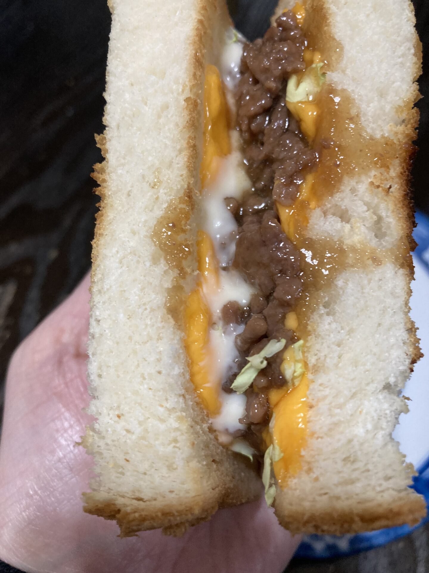 マクドナルド系の照焼きハンバーガーみたいなトースト