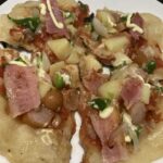 強力粉で生地からベーコンジャーマンポテトマヨピザをつくる。