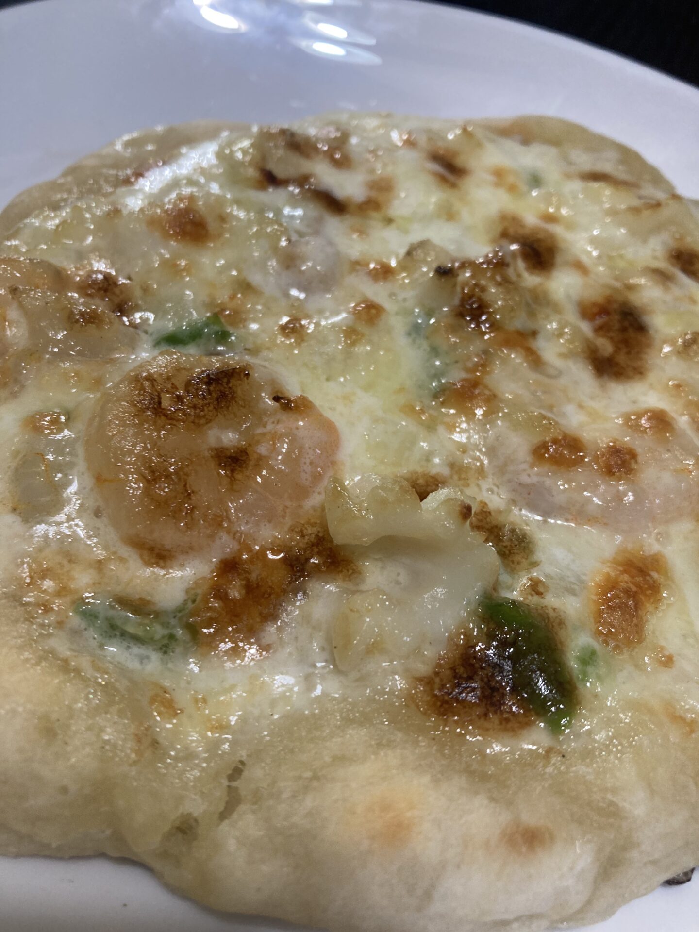 強力粉で生地からモッツァレラチーズのシーフードピザ