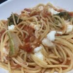 トマト缶でブロッコリーのモッツァレラチーズスパゲッティ