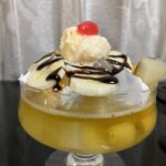 マンゴージュースゼリーとフルーツプリンパフェ