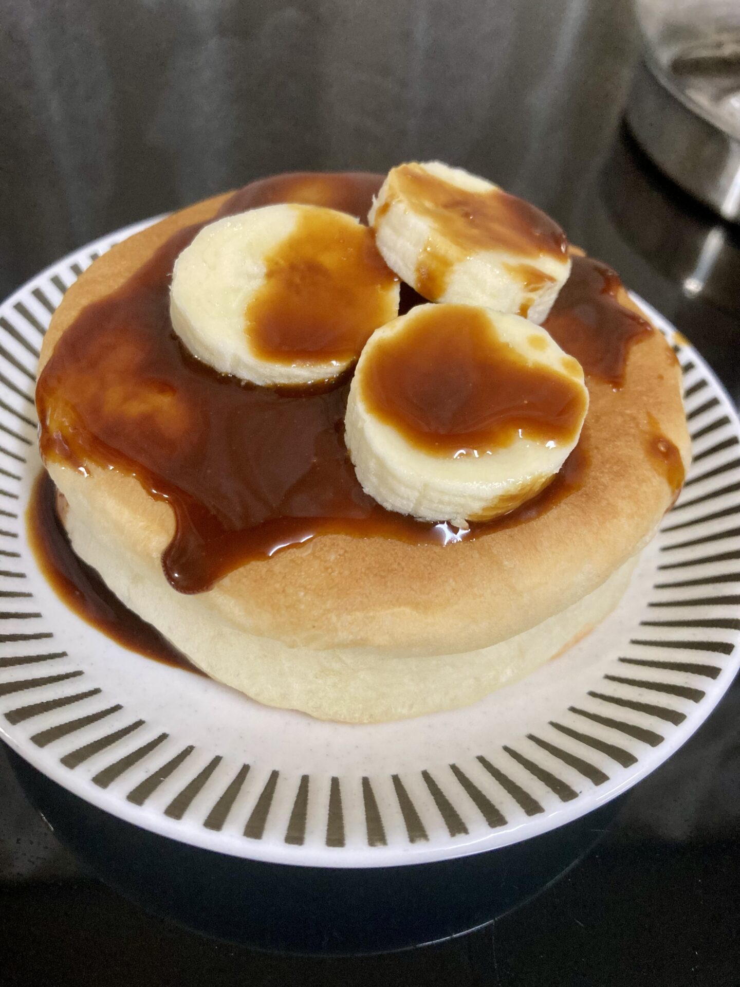 プリンやコーヒーやお菓子に電子レンジで簡単濃厚なカラメルクリームソース