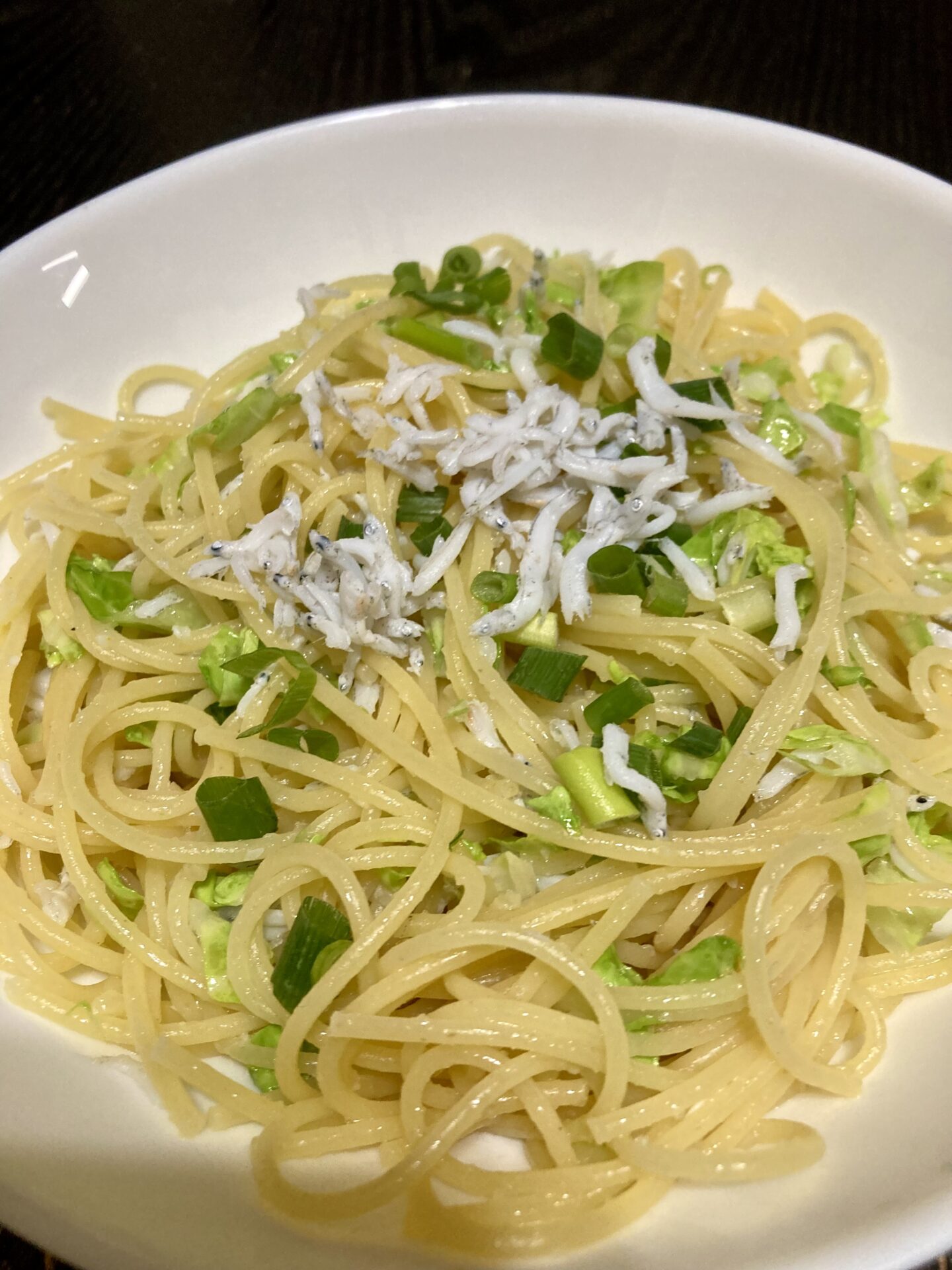しらすとキャベツのレモンペペロンチーノパスタ